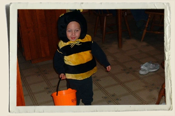 Kyle-Piper-in-bee-costume Kyle Piper dressed as a bee