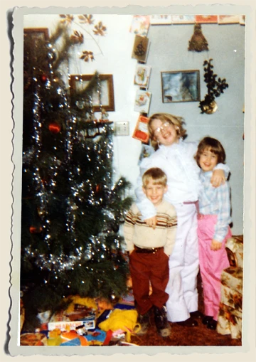 Ryan Nicole and Aunt Heather Piper at Christmas
