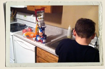 Kyle-stacks-groceries-Aunt-Heather-Piper