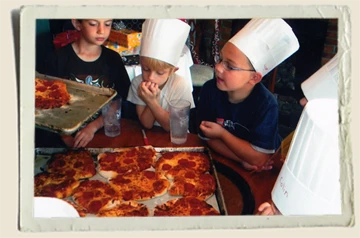 Kyles-8th-birthday-at-chef-datos-Aunt-Heather-Piper