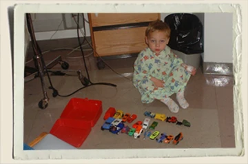 Kyle-in-hospital-11-18-03 Aunt Heather Piper