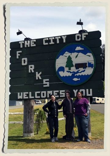 Forks-sign-Aunt-Heather-Piper