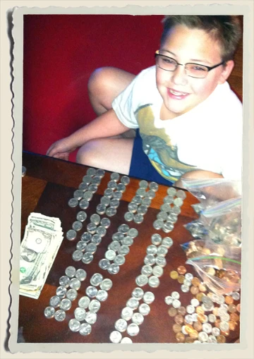 Kyle-counting-money-Aunt-Heather-Piper