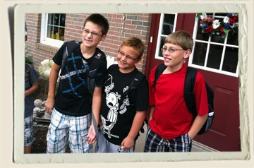 Logan-Kyle-&-Seth-Aunt-Heather-Piper-