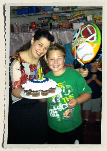 Kyle-b-day-surprise-Aunt-Heather-Piper