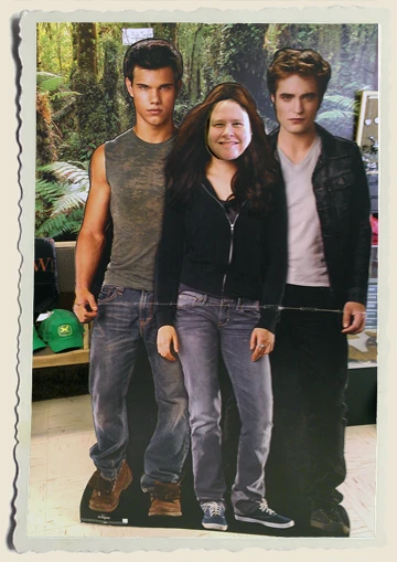 Nicole-with-Twilight-crew-Aunt-Heather-Piper