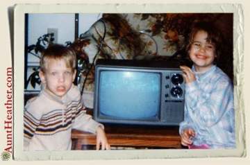Ryan-&-Heather-with-old-TV-Aunt-Heather-Piper Ryan & Aunt Heather Piper with old TV