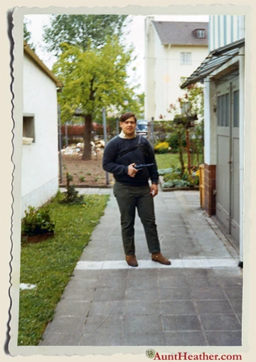 Dad-Aschaffenberg  Germany-1971 Aunt Heather Piper