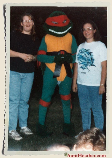 Jen-Nicole-with-Teenage-Mutant-Ninja-Turtle-Aunt-Heather-Piper