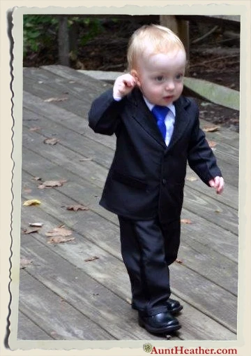 Landon-Aunt-Hot-Dogs-Nephew-Aunt-Heather-Piper-2012