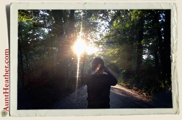 Aunt-Heather-Piper-taking-a-pic-of-Kyle-photoing-sun-2012