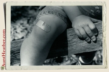 Kyle's-Knee-Aunt-Heather-Piper-2004
