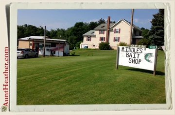 Riddle's-Bait-Shop-Brush-Valley-6-28-14-Aunt-Heather-Piper