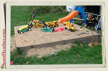 Bee-in-Sandbox-2003-Aunt-Heather-Piper