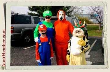 Mario-Crew-for-Halloween-2011-Aunt-Heather-Piper